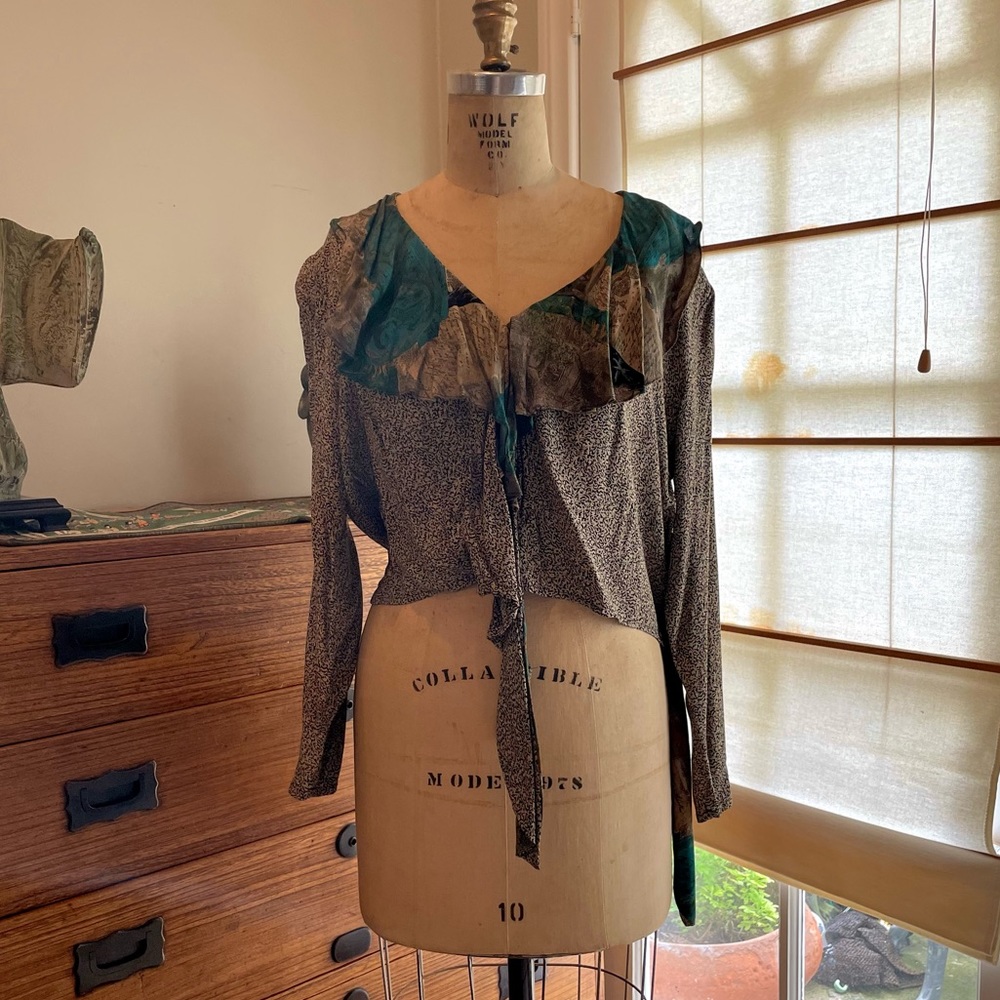 Beautiful Vintage Blouse